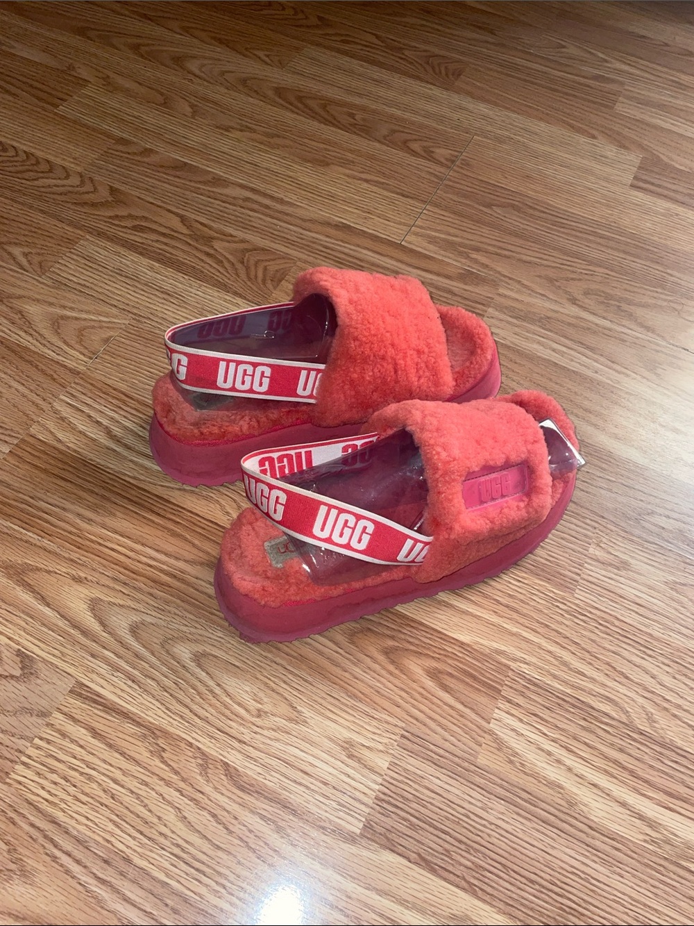 UGG women pink Fluff Slide Sandals